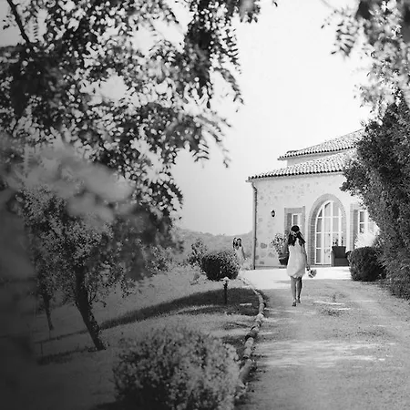 Couette-café Domaine D'en Naudet *